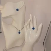 Dark blue flower bud earring set